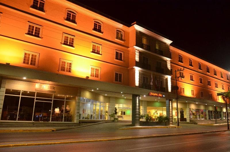 Hampton Inn by Hilton Tampico Zona Dorada 2