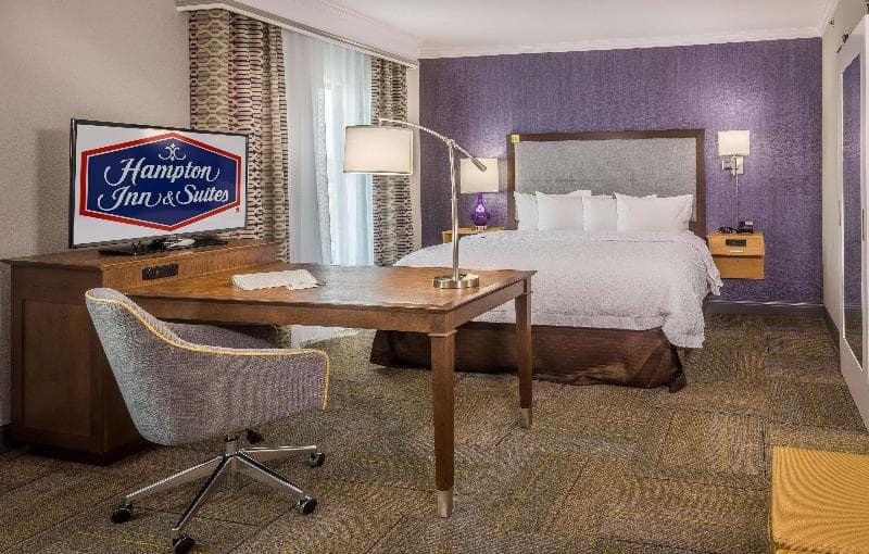 Hampton Inn & Suites Dublin 4