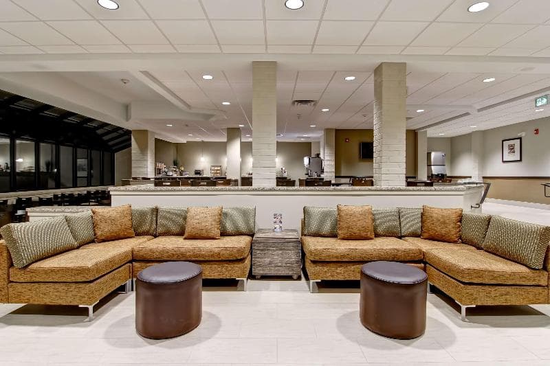 Best Western London Airport Inn & Suites 5
