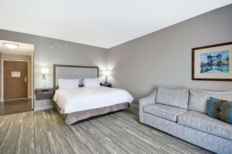Hampton Inn Blue Ash Cincinnati 2