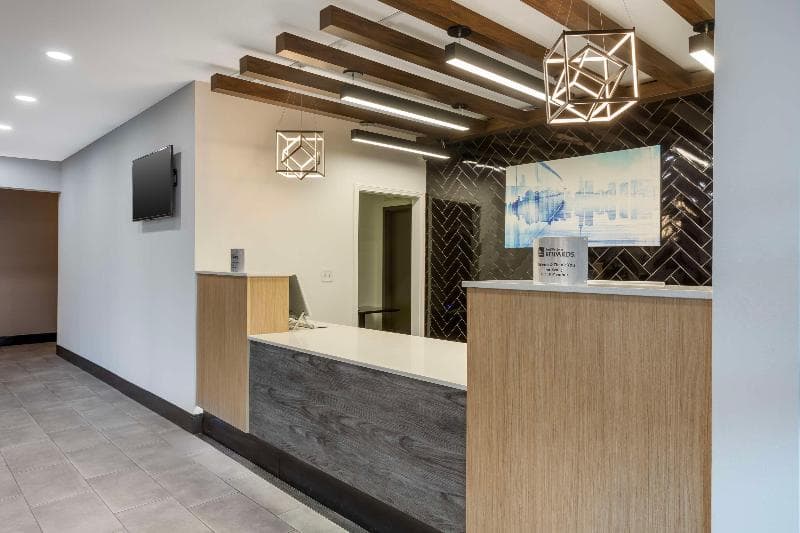 Best Western Plus Columbia Inn 5