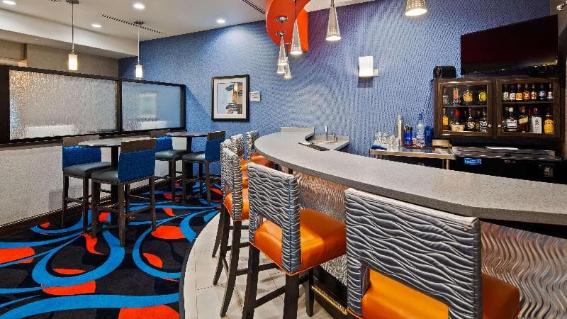Best Western Plus Ardmore Inn & Suites 2