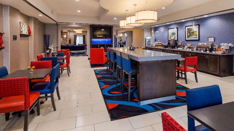 Best Western Plus Ardmore Inn & Suites 4