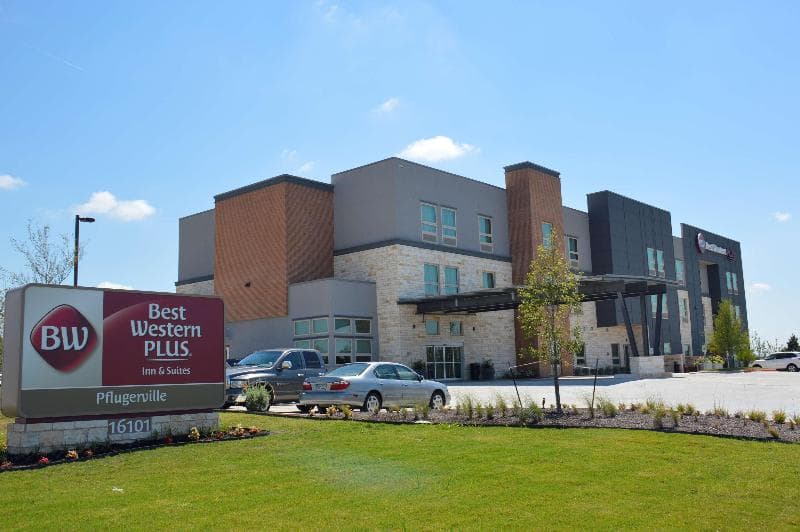 Best Western Plus Pflugerville Inn & Suites 2