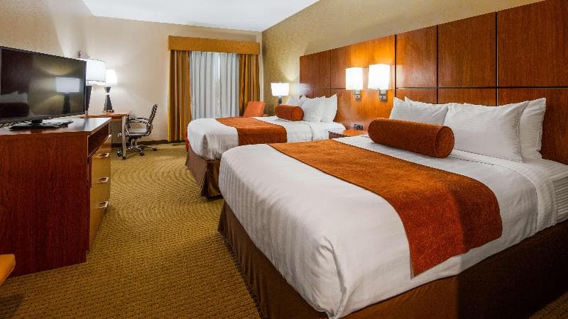 Best Western Plus Finger Lakes Inn & Suites 5