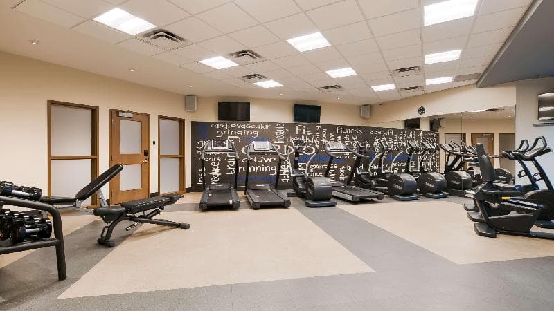 Best Western Plus Sawridge Suites 3