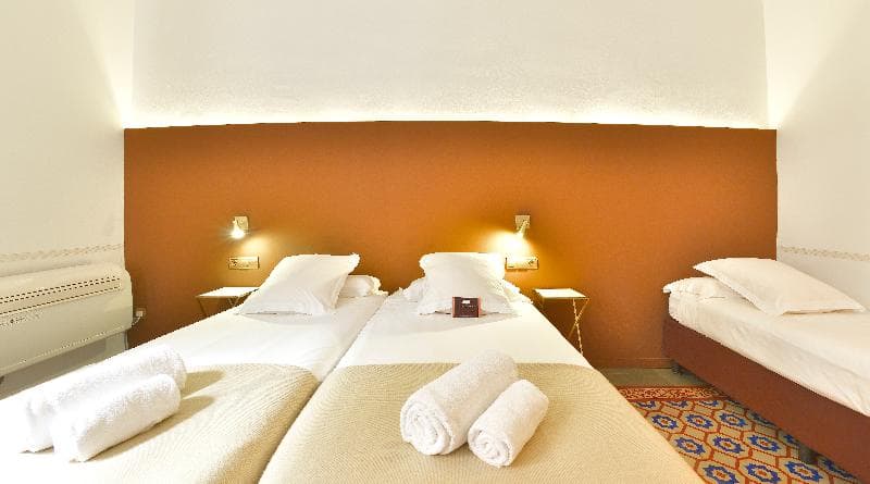 Hotel Mihlton Barcelona B&B (Adults Only) 3