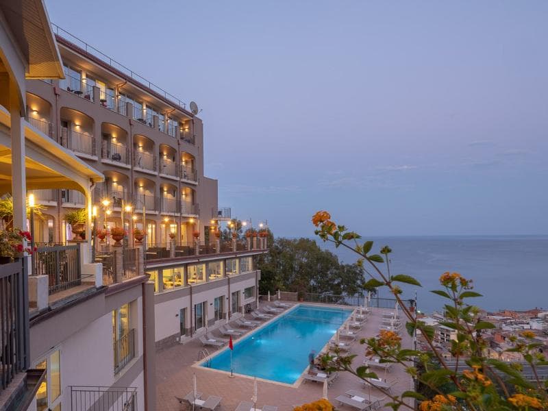 Hotel Antares photo 1