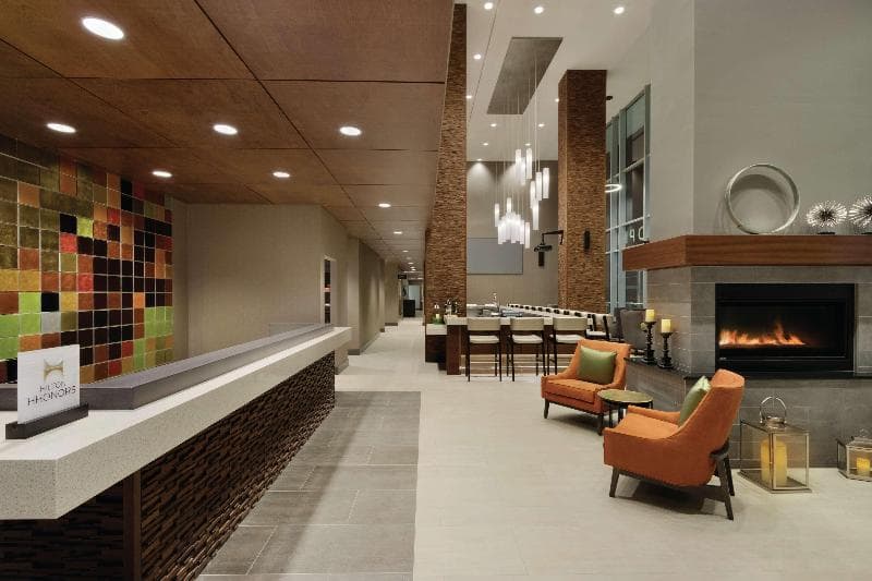 Hilton Garden Inn Calgary Downtown 3