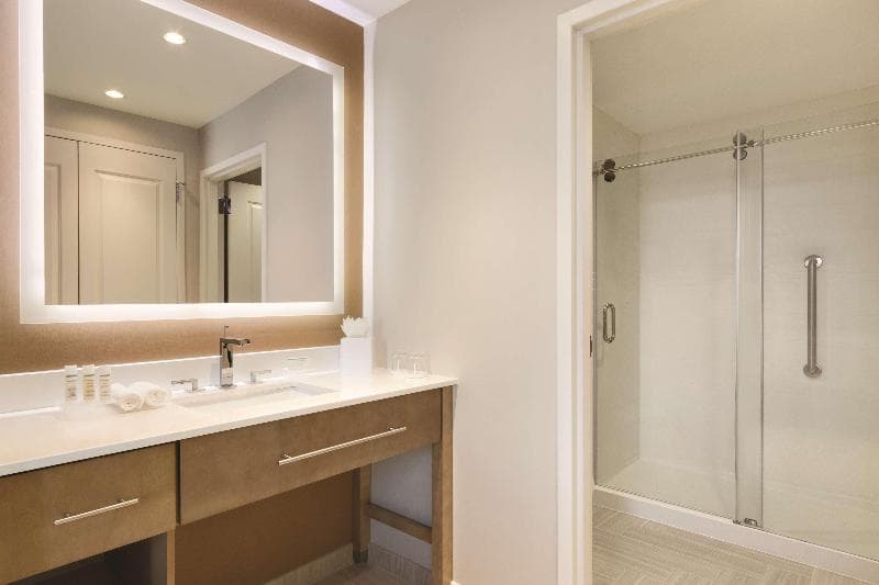 Homewood Suites by Hilton Calgary Downtown 5