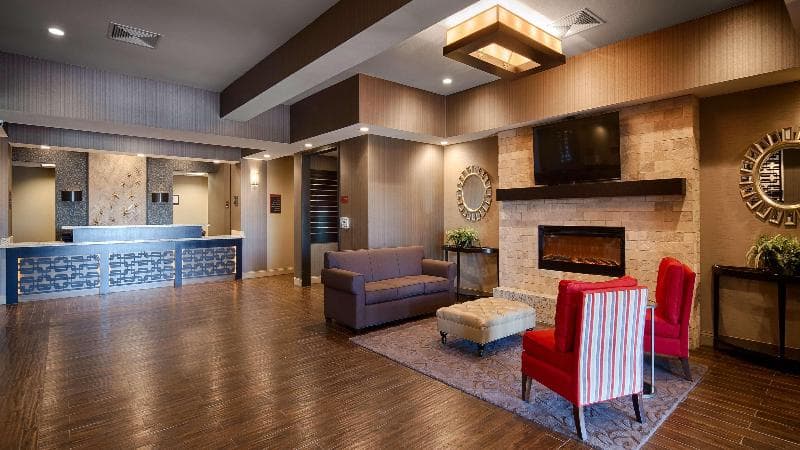 Best Western Plus Stevens County Inn 5