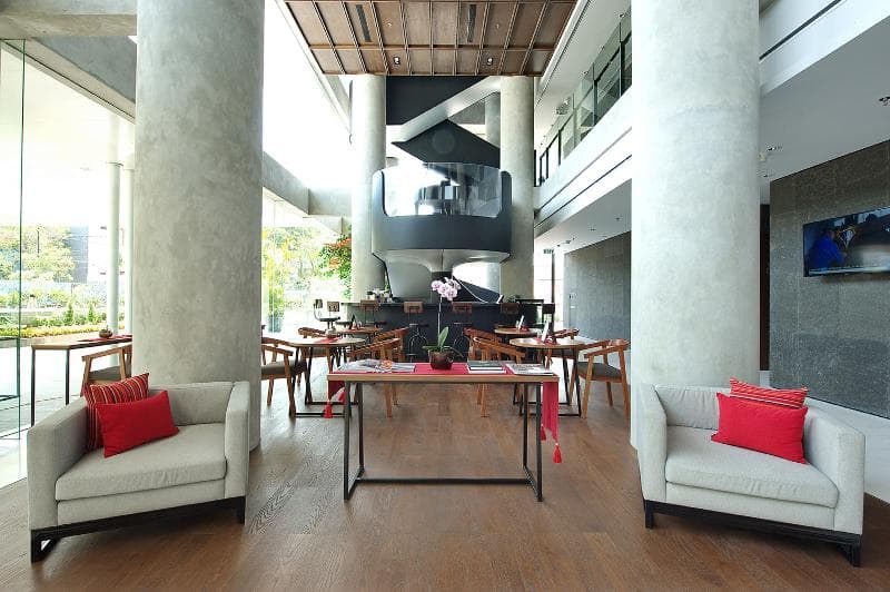Ra Premiere Simatupang 4
