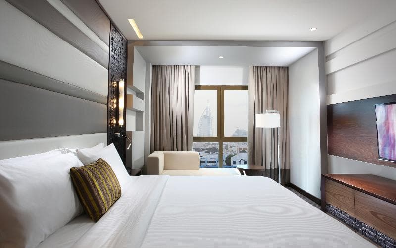Metropolitan Hotel Dubai 5