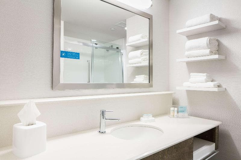 Hampton Inn & Suites Mason City photo 1