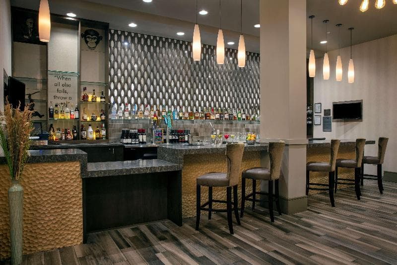 Hilton Garden Inn Mobile Downtown 2