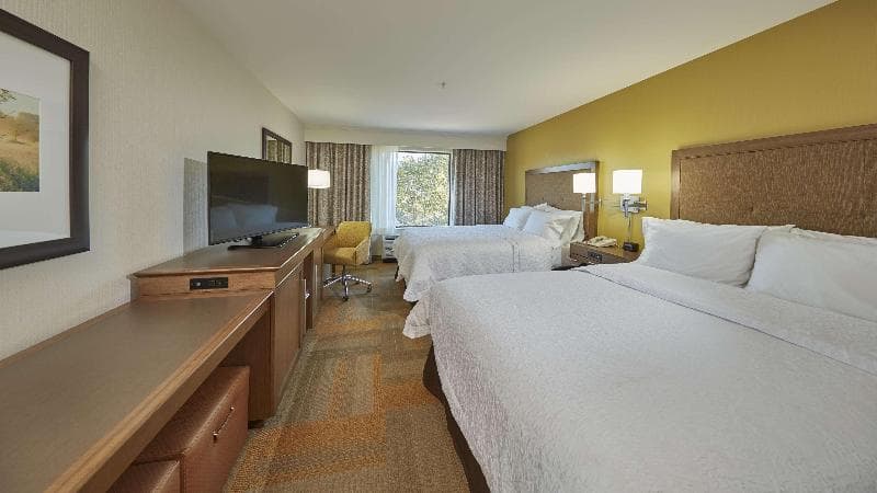 Hampton Inn & Suites Hood River 4