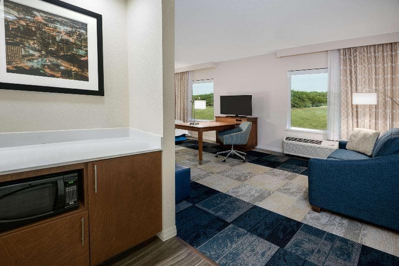 Hampton Inn and Suites San Antonio Brooks City Base photo 1