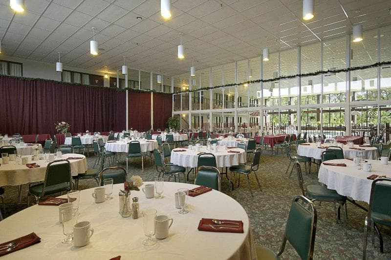 Howard Johnson By Wyndham Portage La Prairie 2