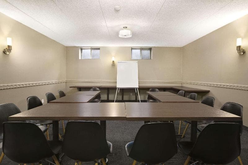 Days Inn By Wyndham Stouffville photo 1