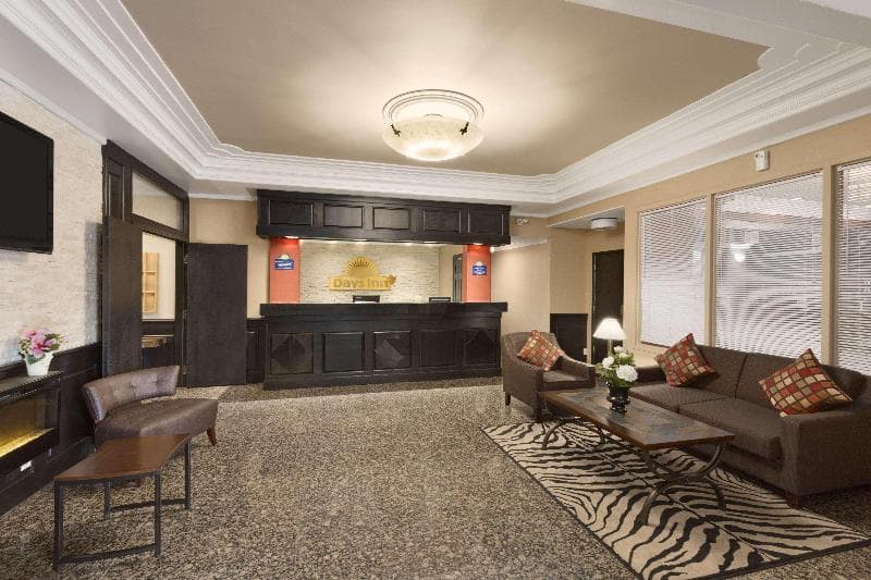 Days Inn by Wyndham Terrace 3