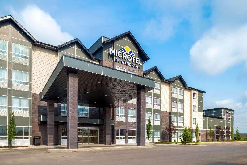 Microtel Inn & Suites By Wyndham Red Deer photo 1