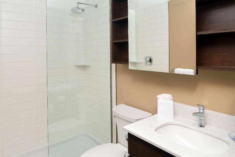 Microtel Inn & Suites By Wyndham Red Deer 5