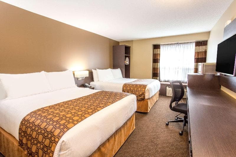 Microtel Inn & Suites By Wyndham Whitecourt 4