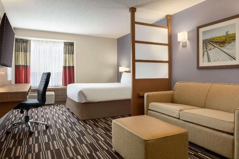 Microtel Inn & Suites By Wyndham Bonnyville 5
