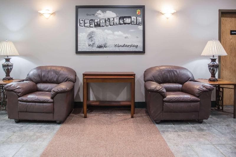 Super 8 By Wyndham Kindersley 4