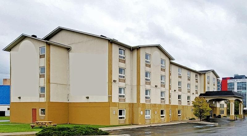 Quality Inn & Suites Grimsby 4