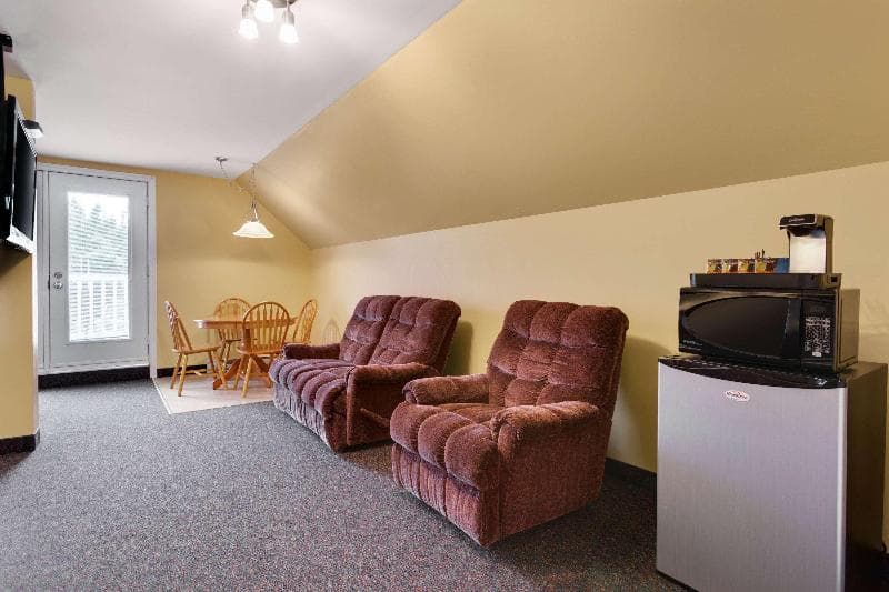 Travelodge By Wyndham Fredericton 3