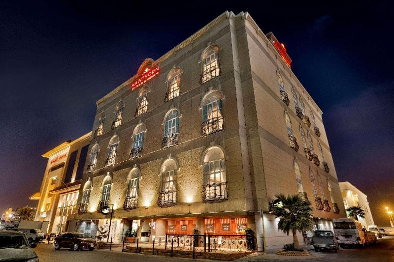 Hawthorn Suites By Wyndham Al Khobar 2