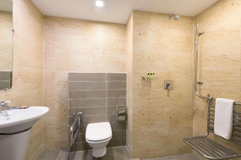 Days Hotel by Wyndham Jalandhar Jyoti Chowk 5