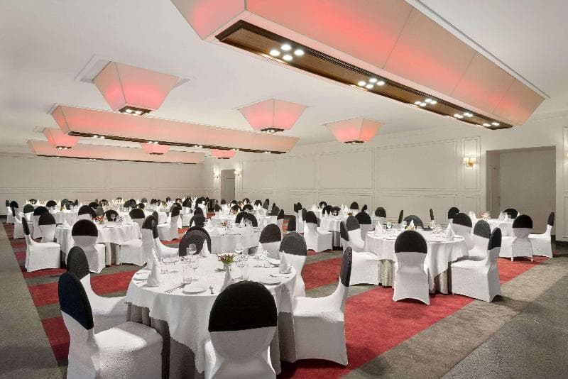 Ramada Plaza By Wyndham Agra photo 1