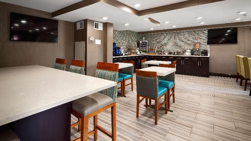 Best Western Plus Hardeeville Inn & Suites 3