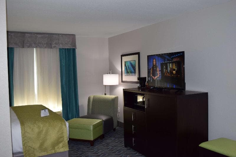 Best Western Plus Hardeeville Inn & Suites 5