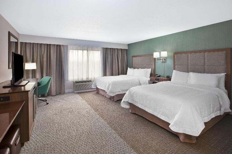 Hampton Inn & Suites Alliance 3