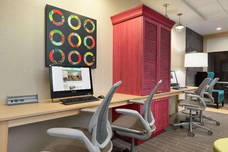 Home2 Suites by Hilton Roseville Minneapolis photo 1