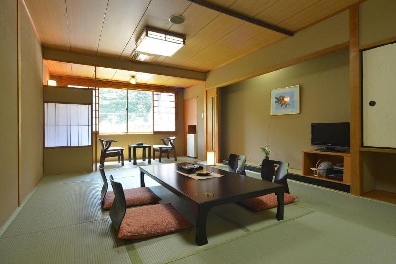 Keizankaku main