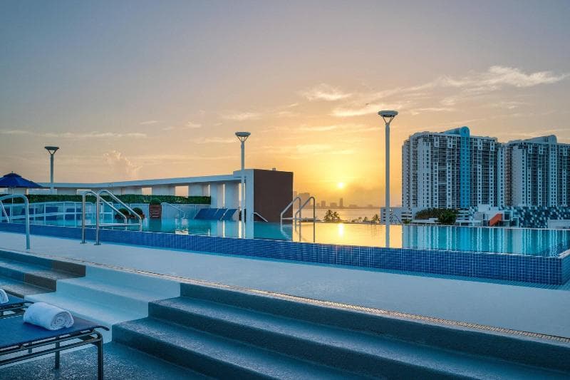 Residence Inn Miami Beach South Beach 2
