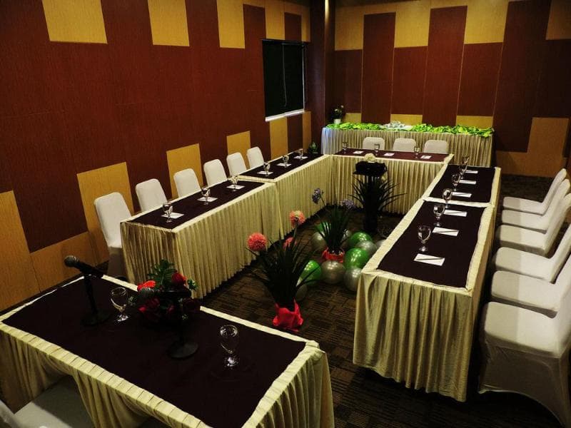 Arbor Biz Hotel 3