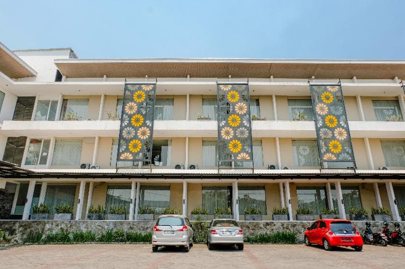 Capital O 1776 Cempaka Hill Hotel 4