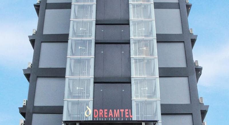 Dreamtel Jakarta 3