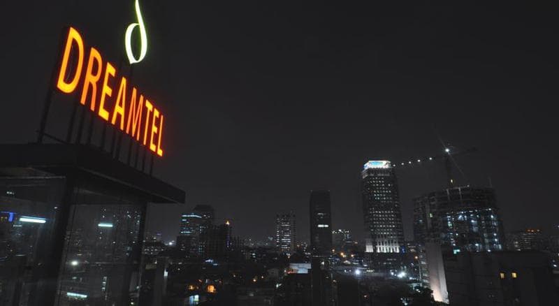 Dreamtel Jakarta 5