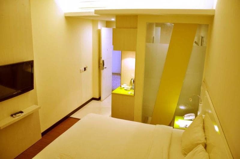 Hotel Everbright Ambon photo 1