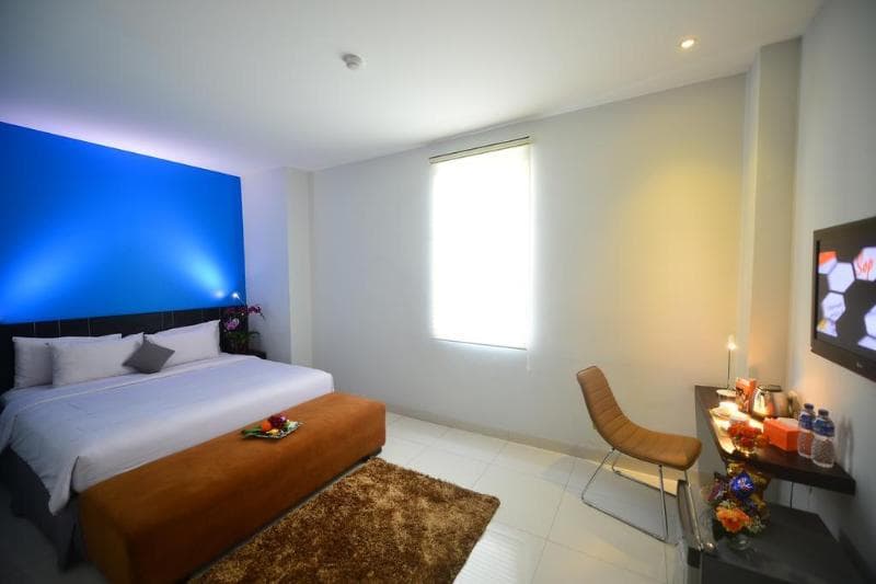 J Hotel Bandara Soekarno Hatta 3