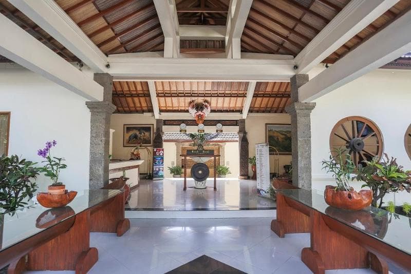 Mirah Hotel And Resort Banyuwangi 2