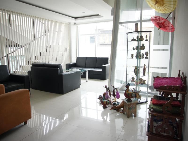 Raffleshom Hotel photo 1