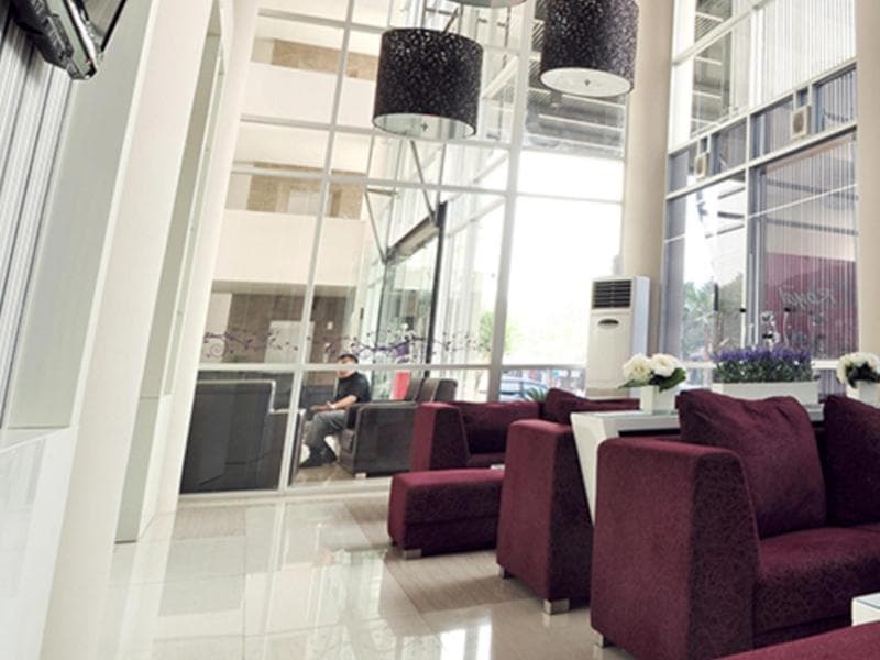 Royal Hotel N' Lounge photo 1