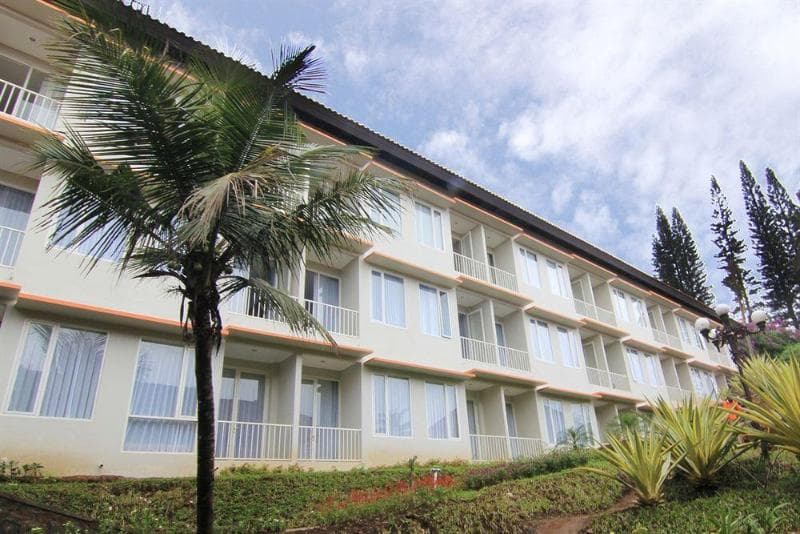 Royal Trawas Hotel & Cottages 4